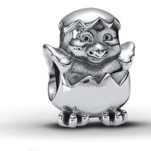 Pandora hatching chicken and bird charm